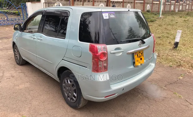 Toyota Raum 2008 Green - 1