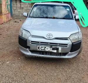 Toyota Probox 2012 Fedha