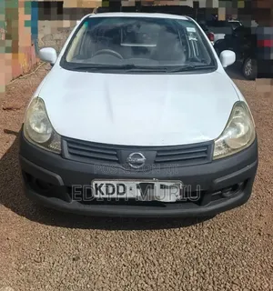 Nissan Advan 2014 Nyeupe