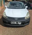 Nissan Advan 2014 Nyeupe - 1