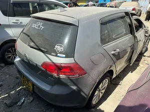 Volkswagen Golf 2014 Silver - Bima Salvage