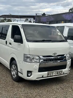 Toyota HiAce 2011