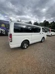 Toyota HiAce 2011 - 4