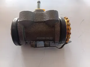 Hino 500 1 1/2 Right Rear Wheel Cylinder