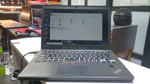 Laptopi ya Lenovo ThinkPad X270