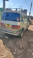 Toyota HiAce 2002 Grey Van Ya Viti 8 - 3