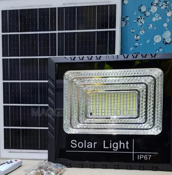 200W Budget Solar Floodlight - 1