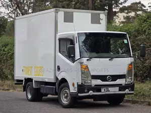 Nissan Atlas 2013 Nyeupe KDL Diesel Manual Lori