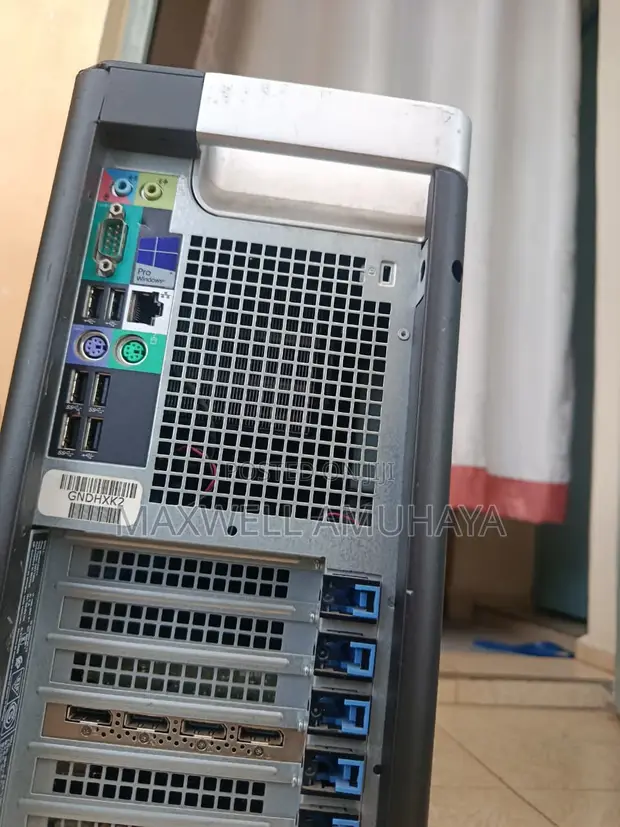 Dell Precision 7810 Workstation 8GB RAM, 1TB HDD+SSD - 1