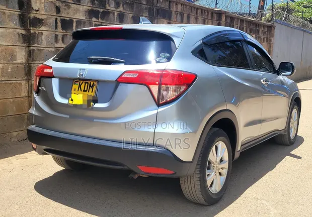Honda Vezel 1.5 2WD 2016 Silver - 1