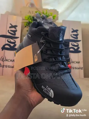 Viatu vya Nike vya Wanaume Vipya - Size 42