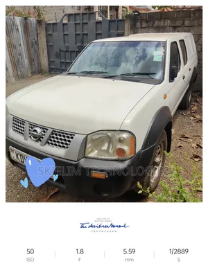 Nissan Hardbody DoubleCab 2008 White