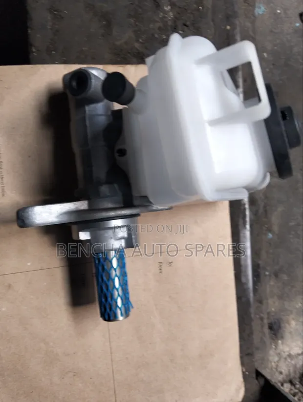 Master Cylinder Toyota HiAce 9L - 1