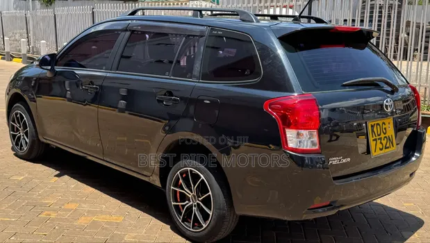 Toyota Corolla Fielder 1.5 Petrol FWD 2014 - 1