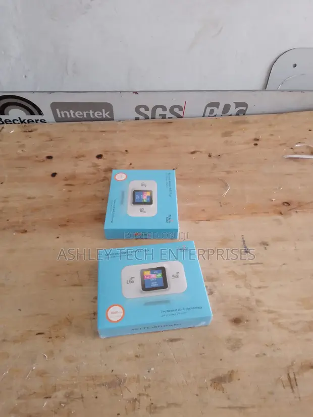 High Performance 4G LTE MiFi - Portable WiFi - 1