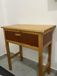 Meza ya Vipodozi - 2