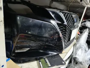 Toyota Crown Athlete Nosecut 2019