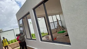 Ufungaji wa Madirisha, Milango ya Aluminium na Sehemu za Kioo