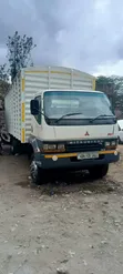 Mitsubishi FH Lori Rigid 2009 - 4