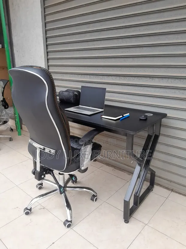 Boss Office Products Typist Chair and Desk Set - 1