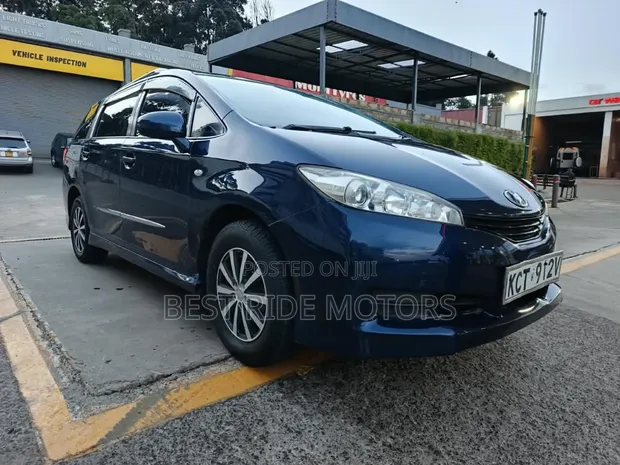 Toyota Wish 2011 Bluu - 1