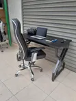 Viti vya Ngozi Nyeusi na Dawati Nyeusi Vipya - 2
