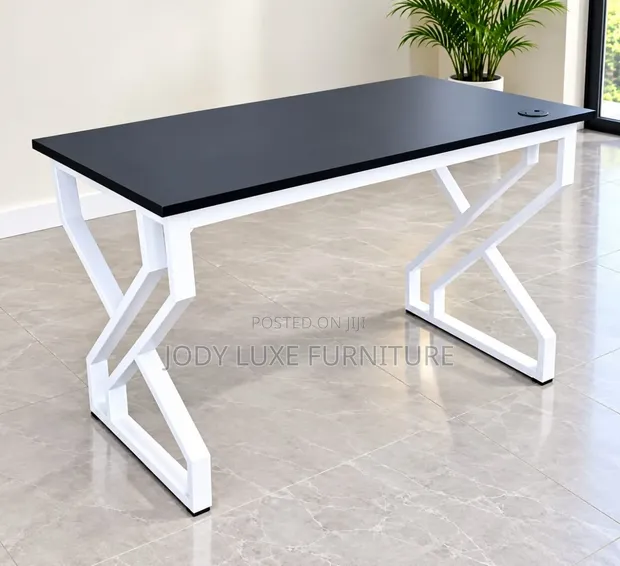 Boss Office Products Gre Modern Metallic Ofisi Dawati - 1