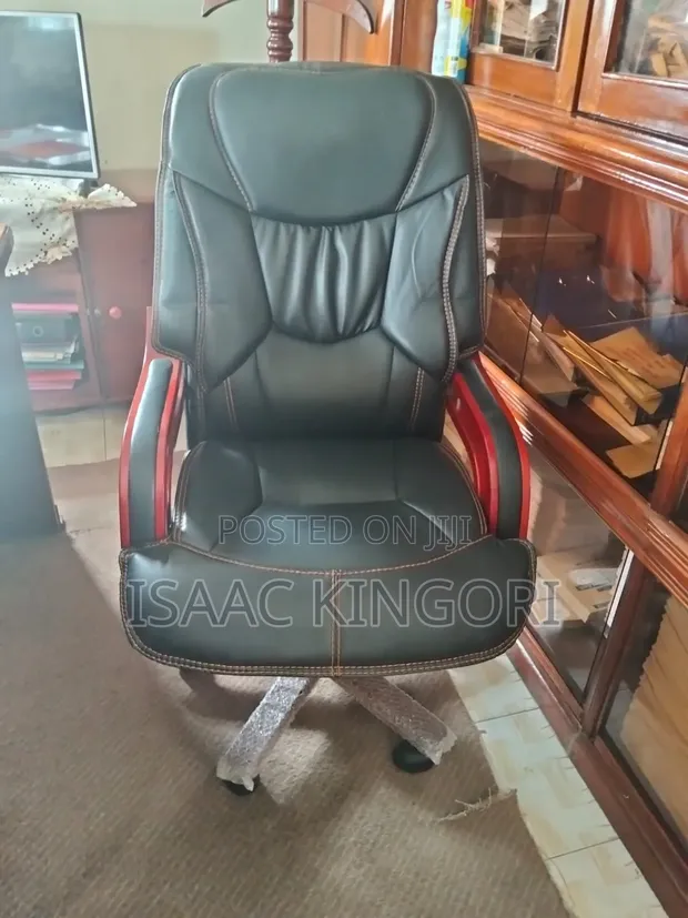 Quality Executive Office Chair - Brand New - 1