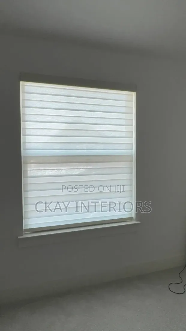 Streamlined Office Blinds/Curtains - 1