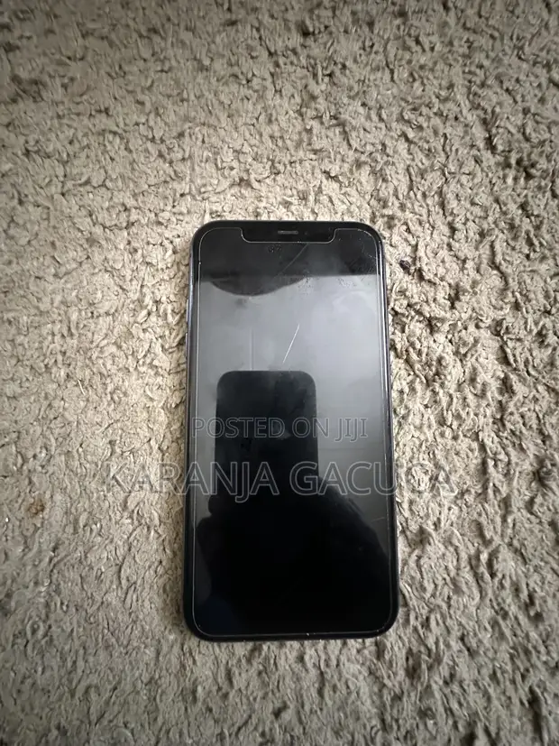 Apple iPhone 11 64GB Black - 1
