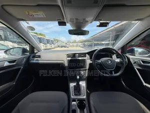 Volkswagen Golf 1.4T S FWD 2019 Blue