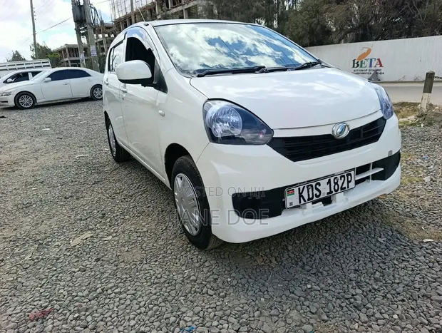 Daihatsu Mira 2017 Nyeupe - 1