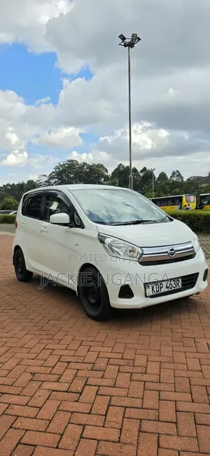 Nissan Dayz 2017 Nyeupe
