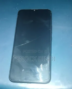 Infinix Smart 6 32GB Gray - Used