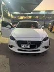 Mazda Axela 2017 Nyeupe - 2