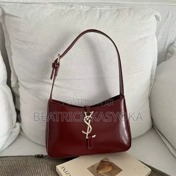 Yves Saint Laurent Le 5 à 7 Mpya - 1