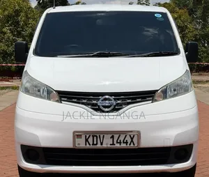 Nissan NV200 2018 Van