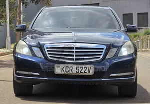 Mercedes-Benz E200 2012