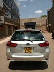 Toyota Corolla Fielder Hybrid 2017 Nyeupe - 2