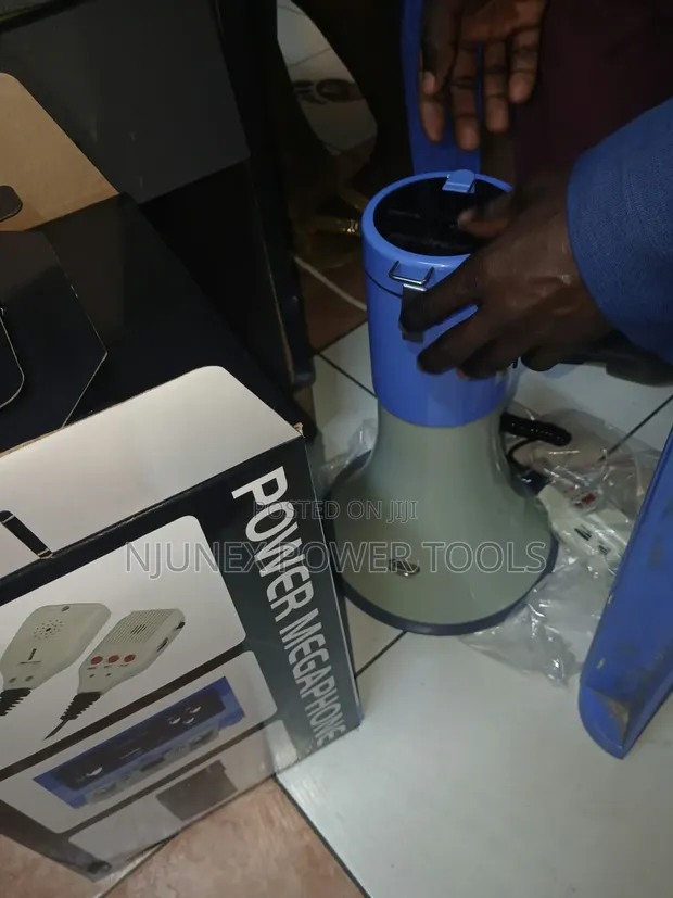 Promax CM-008 Rechargeable Megaphone 50W - 1