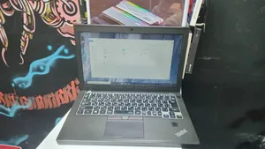 Laptopi ya Lenovo ThinkPad X270
