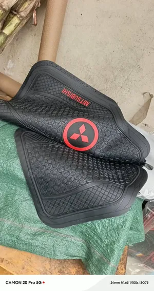 5pc Heavy Duty Rubber Carpet Mats - Brand New