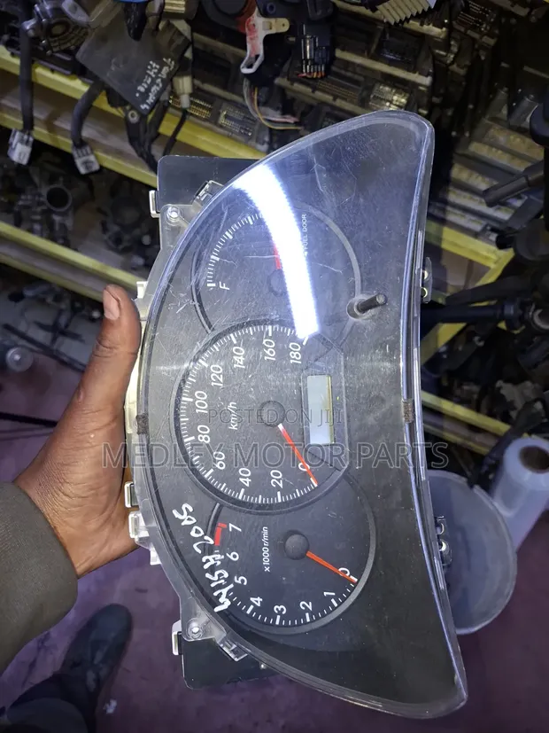 Toyota Wish 2005 Dashboard Clock - 1