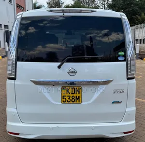 Nissan Serena Highway Star 2016