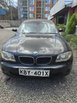 BMW 116i 2007 Nyeusi - 1