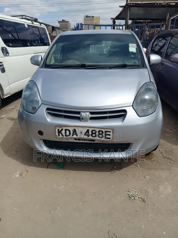 Toyota Passo 2014 Nyeupe - 1