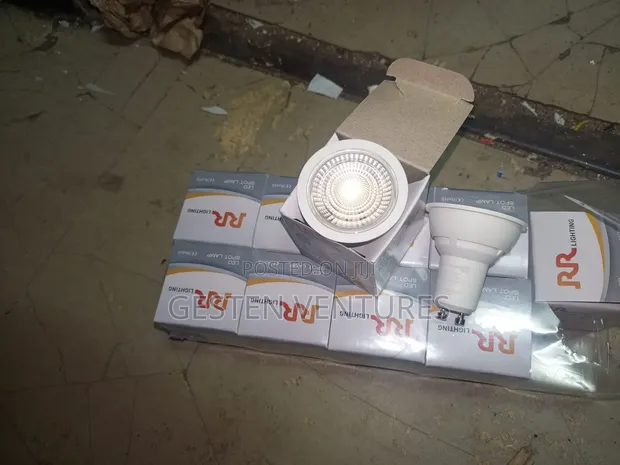 GU10 LED Bulb kwa Chandeliers, Downlighters, Spotlights - 1