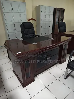 Cv8 Executive Desk ya Ofisi - Mpya Kabisa