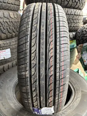 Tairi Mpya 205/65R15 Townhall
