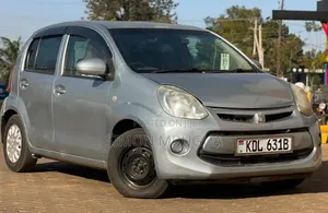 Toyota Passo 2016 Nyeusi